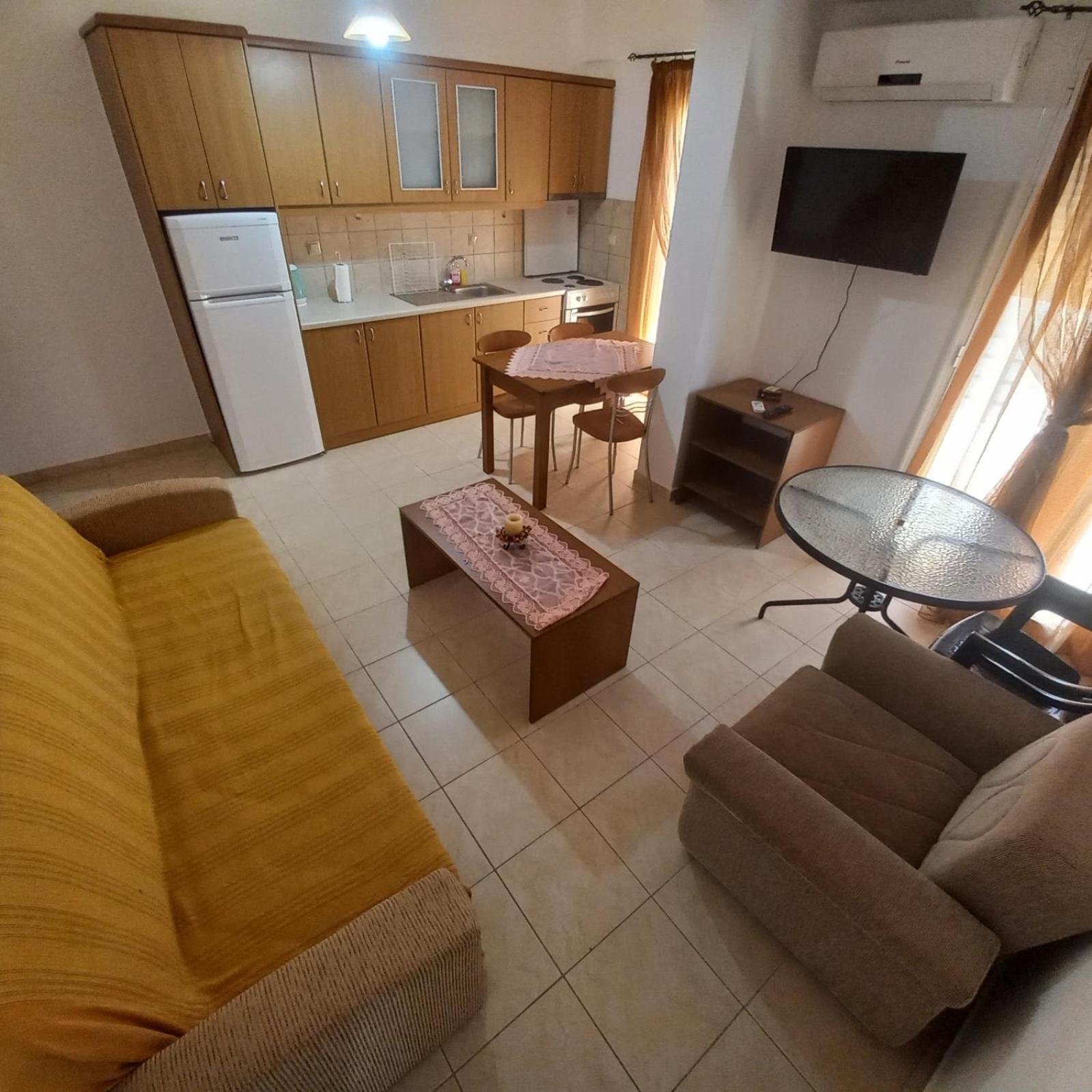 Central Rooms Makrýgialos المظهر الخارجي الصورة